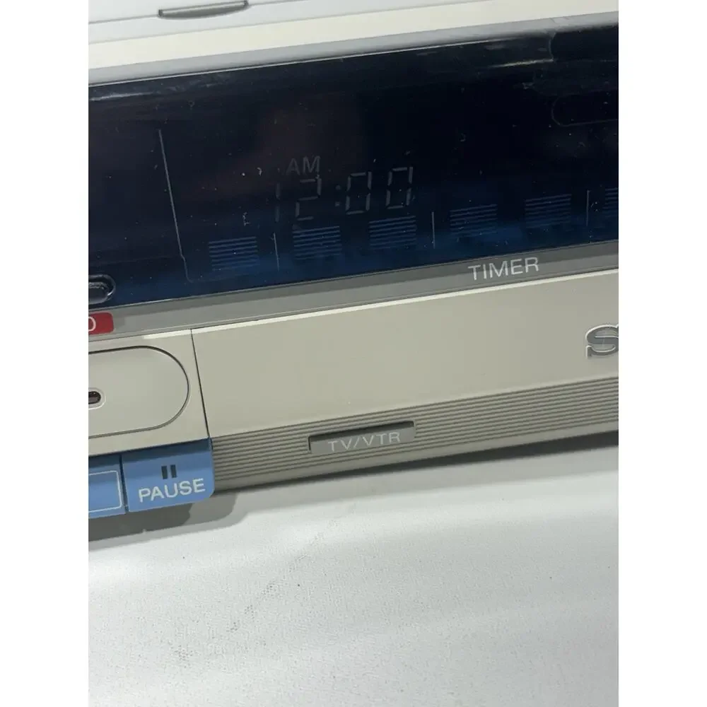 Sony EVO-410 Video8 8mm VCR Video Cassette Recorder Player Powers On Untested
